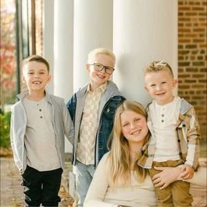 Meet your Posher, Sheila